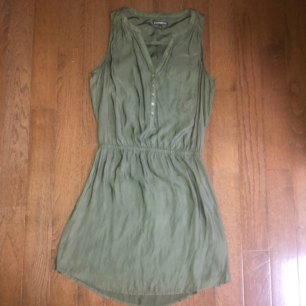 Green express dress
